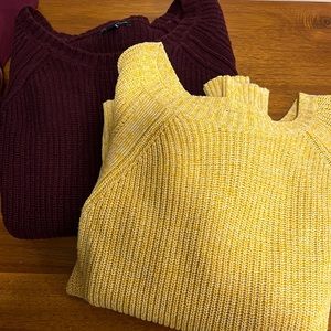 Yellow American Eagle cozy sweater